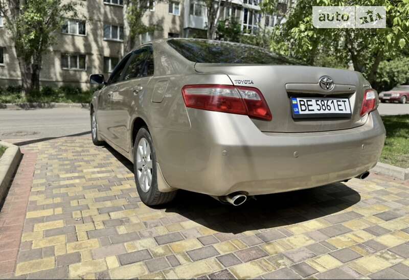 Седан Toyota Camry 2008 в Николаеве