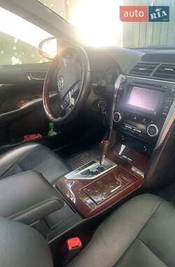 Седан Toyota Camry 2014 в 
