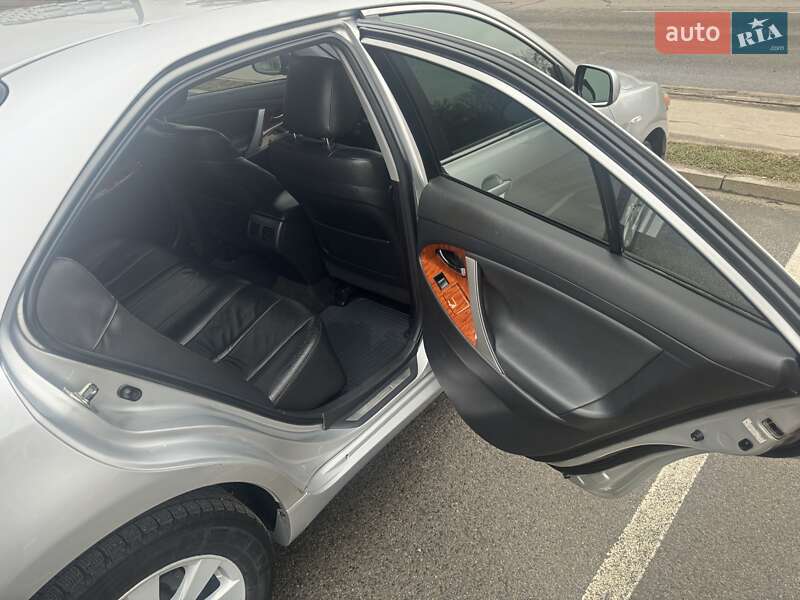 Седан Toyota Camry 2008 в Харкові