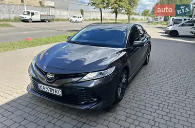 Toyota Camry 2020