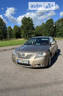 Седан Toyota Camry 2007 в Києві