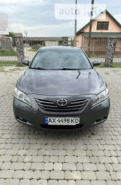 Седан Toyota Camry 2006 в Мукачевому