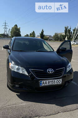 Седан Toyota Camry 2007 в Киеве