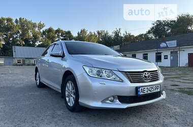 Седан Toyota Camry 2012 в Желтых Водах