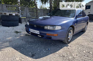 Седан Toyota Camry 1994 в Тернополі