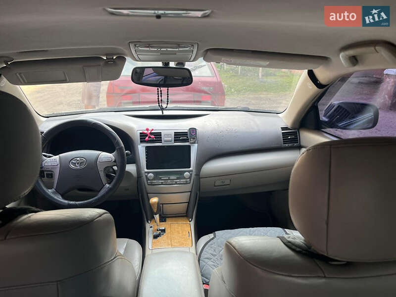 Седан Toyota Camry 2007 в Сумах
