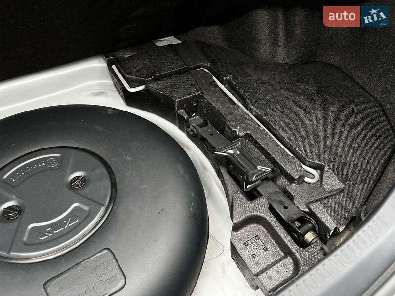 Седан Toyota Camry 2012 в Києві