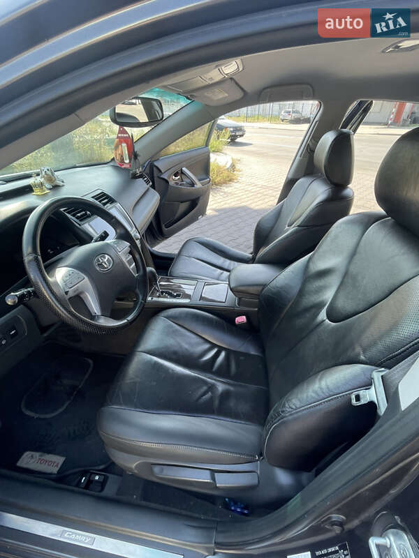 Седан Toyota Camry 2007 в Хмельницькому