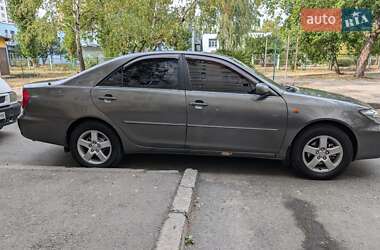 Седан Toyota Camry 2003 в Киеве