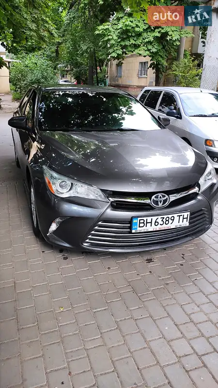 Седан Toyota Camry 2015 в 