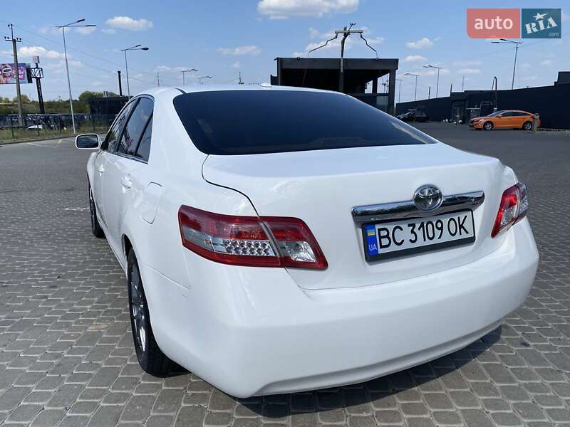 Седан Toyota Camry 2010 в Львове фото 30 Седан Toyota Camry 2010 в Львове