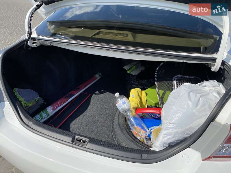 Седан Toyota Camry 2010 в Львове фото 40 Седан Toyota Camry 2010 в Львове