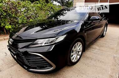 Седан Toyota Camry 2021 в Днепре