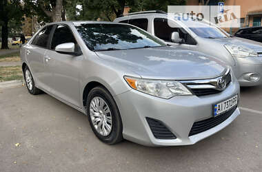 Седан Toyota Camry 2013 в Броварах