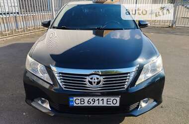 Седан Toyota Camry 2012 в Прилуках