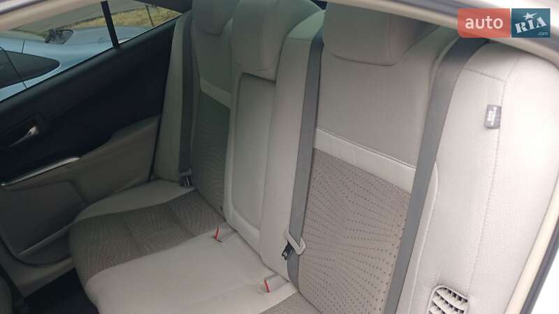 Седан Toyota Camry 2013 в Киеве фото 5 Седан Toyota Camry 2013 в Киеве