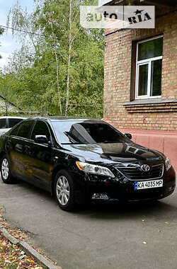 Седан Toyota Camry 2007 в Києві