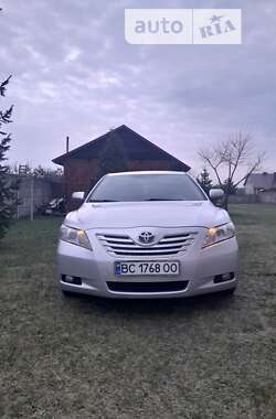 Седан Toyota Camry 2007 в Львові