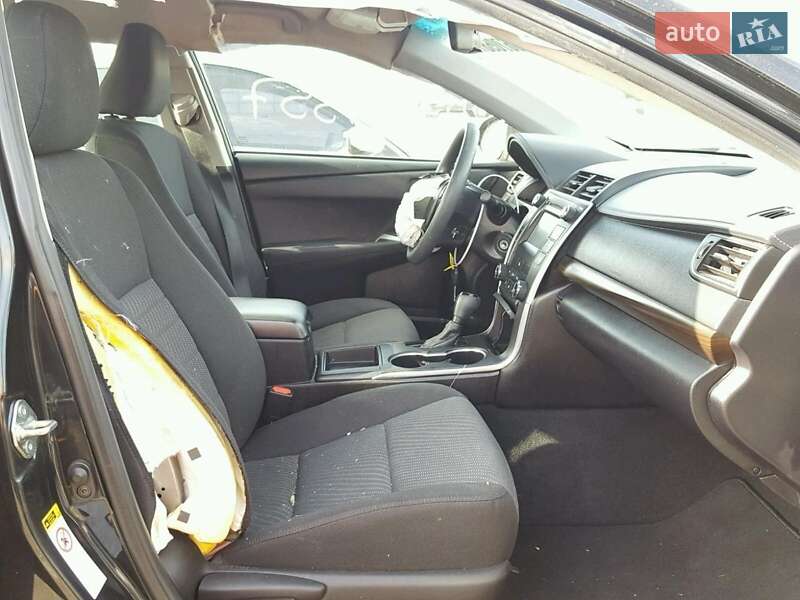 Седан Toyota Camry 2014 в Харкові