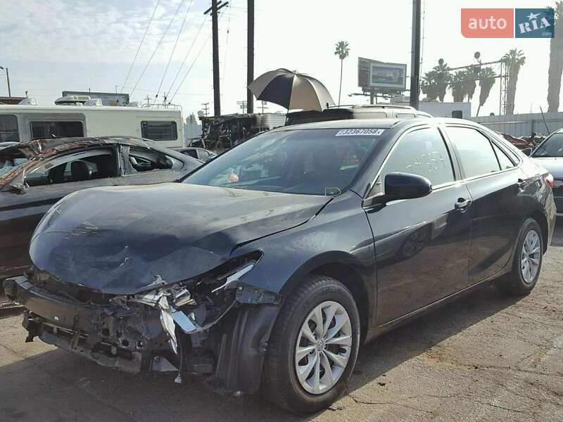 Седан Toyota Camry 2014 в Харкові