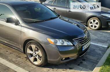 Седан Toyota Camry 2007 в Луцьку