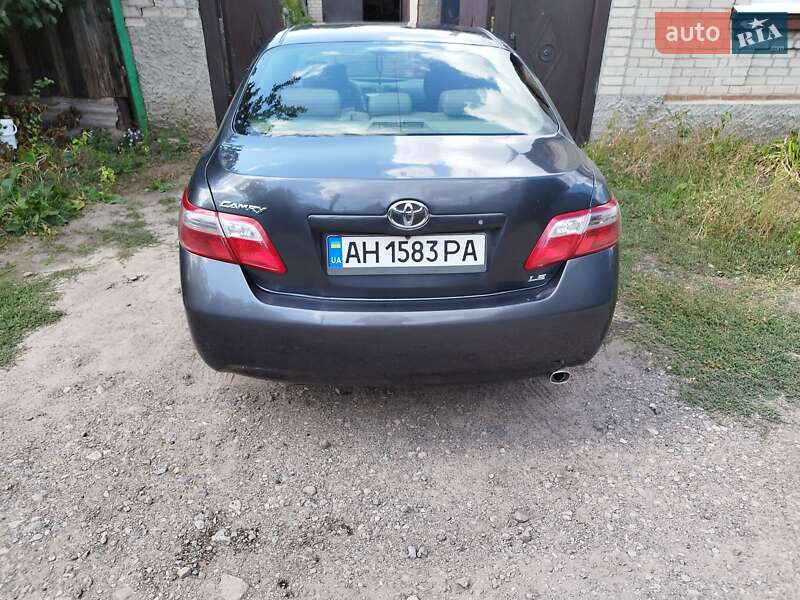 Седан Toyota Camry 2007 в Славянске