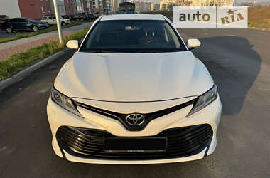 Седан Toyota Camry 2019 в Вінниці