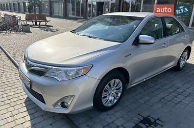 Седан Toyota Camry 2013 в Івано-Франківську