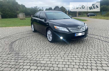 Седан Toyota Camry 2007 в Львове