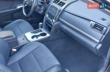 Седан Toyota Camry 2014 в Киеве