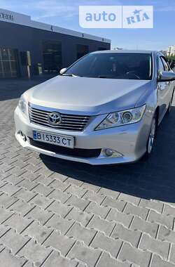 Седан Toyota Camry 2012 в Полтаве