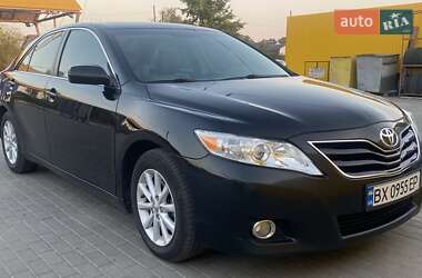 Седан Toyota Camry 2011 в Шепетовке