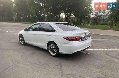 Седан Toyota Camry 2016 в 