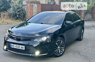 Седан Toyota Camry 2014 в Першотравенске