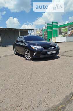 Седан Toyota Camry 2015 в Николаеве