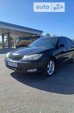 Седан Toyota Camry 2001 в Изюме