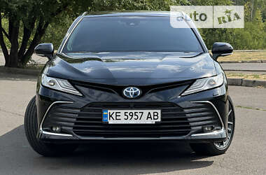 Седан Toyota Camry 2022 в Кривом Роге