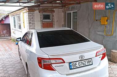 Седан Toyota Camry 2014 в Первомайську