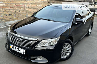 Седан Toyota Camry 2011 в Києві