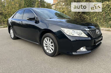 Седан Toyota Camry 2012 в Киеве