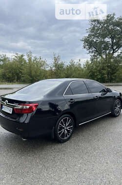 Седан Toyota Camry 2011 в Тернополі