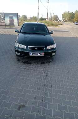 Седан Toyota Camry 1999 в Одессе