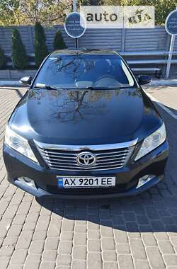 Седан Toyota Camry 2011 в Харкові