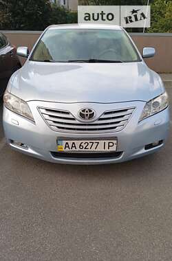 Седан Toyota Camry 2007 в Києві