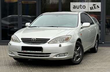 Седан Toyota Camry 2004 в Києві