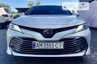 Седан Toyota Camry 2019 в Коростышеве