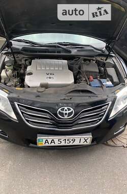 Седан Toyota Camry 2009 в Киеве