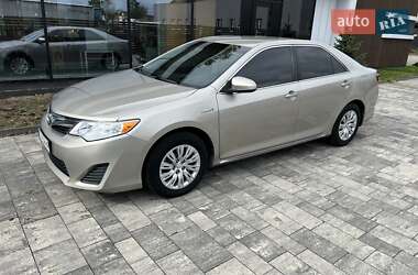 Седан Toyota Camry 2014 в Тячеве