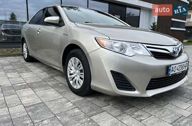 Седан Toyota Camry 2014 в Тячеве