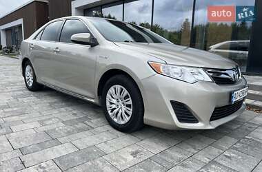 Седан Toyota Camry 2014 в Тячеве